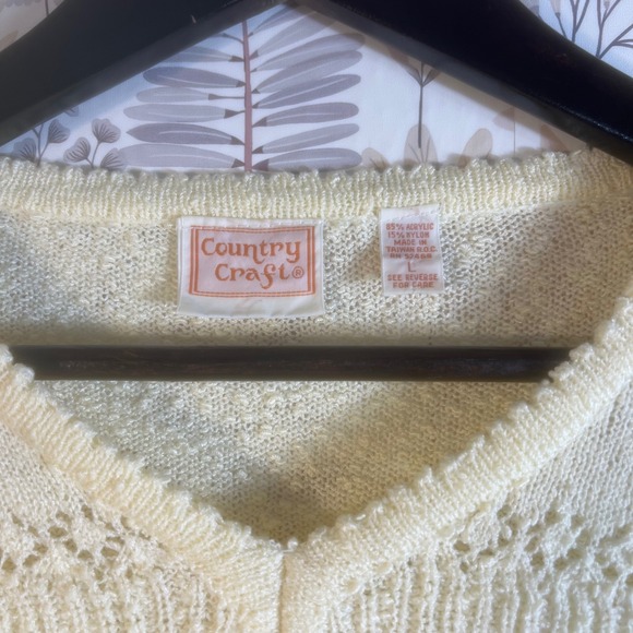 Vtg Country Craft Women's Sweater M Yellow Knit Pullover V-Neck Acrylic Nylon - Picture 2 of 9